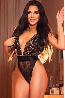 Vlora Earls Court escort