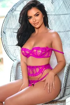 Ruth Marylebone escort