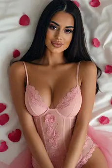 Monica Marylebone escort