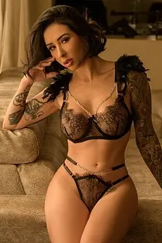 Lucinda Edgware Road escort