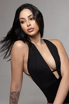 Gabriela Paddington escort