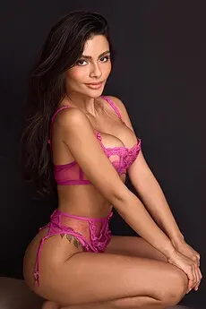 Ornelia Gloucester Road escort