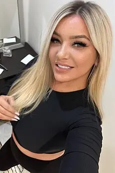 Stefania Earls Court escort