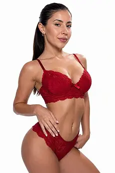 Lara Mayfair escort