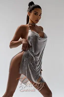 Julia gallery image 3