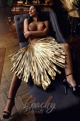 Adriana, Earls Court, E. European Escort