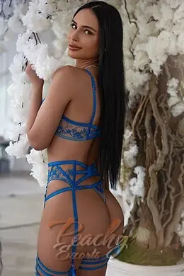 Adriana, Earls Court, E. European Escort