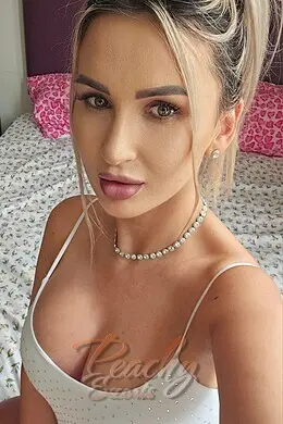 Camilla, Earls Court, E. European Escort