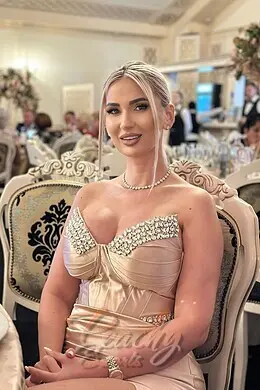 Camilla, Earls Court, E. European Escort