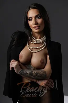 Leah, Tower Hill, E. European Escort