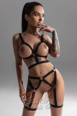 Leah, Tower Hill, E. European Escort