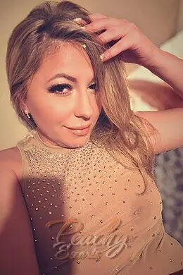 Donna, Bayswater, E. European Escort