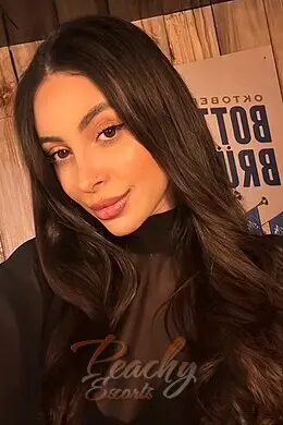 Gabriela gallery image 9