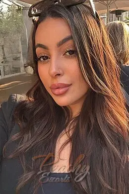 Gabriela gallery image 8