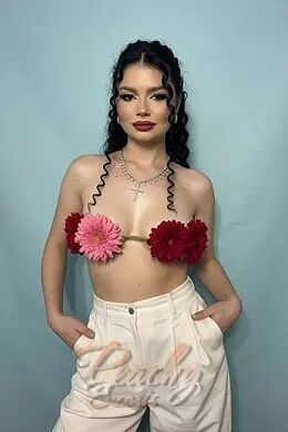 Amika gallery image 14