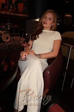 Louise gallery image 2