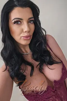 Lena gallery image 17