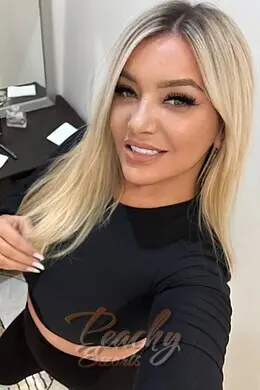 Stefania gallery image 9
