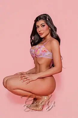 Amy gallery image 2