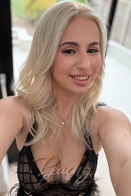 Ysabella gallery image 17