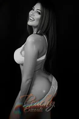 Zainab gallery image 2