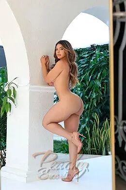 Cindy gallery image 9
