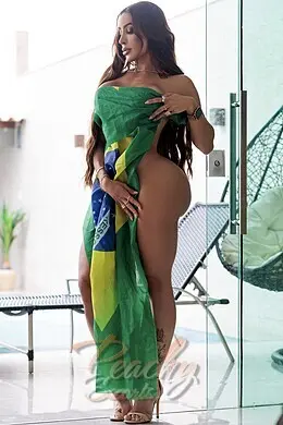 Priscila gallery image 9