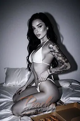 Alana gallery image 10