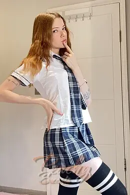 Sophie gallery image 7