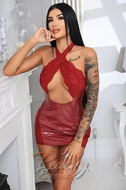 Nora gallery image 1